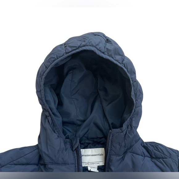 Amazon Essentials Navy Blue Kids Light Puffer Jacket w/Hood, Size Youth XL (12) - Picture 2 of 10